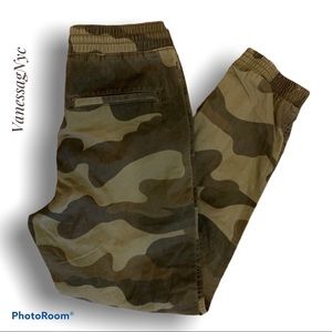 American Rag Camouflage Pants Sz Small